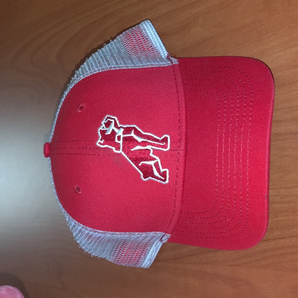 Mack Trucks Embroidered Bulldog Logo Red w/mesh Trucker Cap Hat